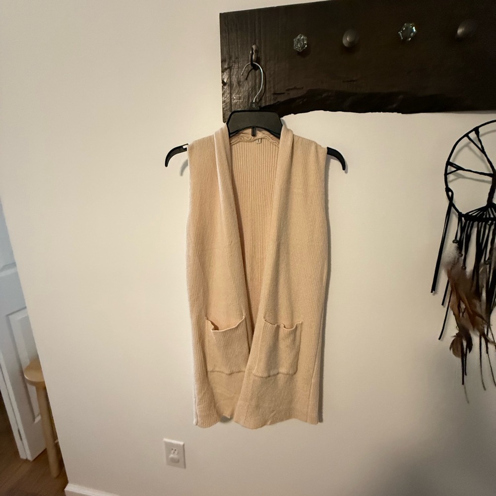 Amazon Cream Open Front Sleeveless Cardigan